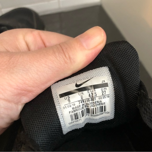 Nike Air Max Command men’s leather sneakers - Picture 7 of 10